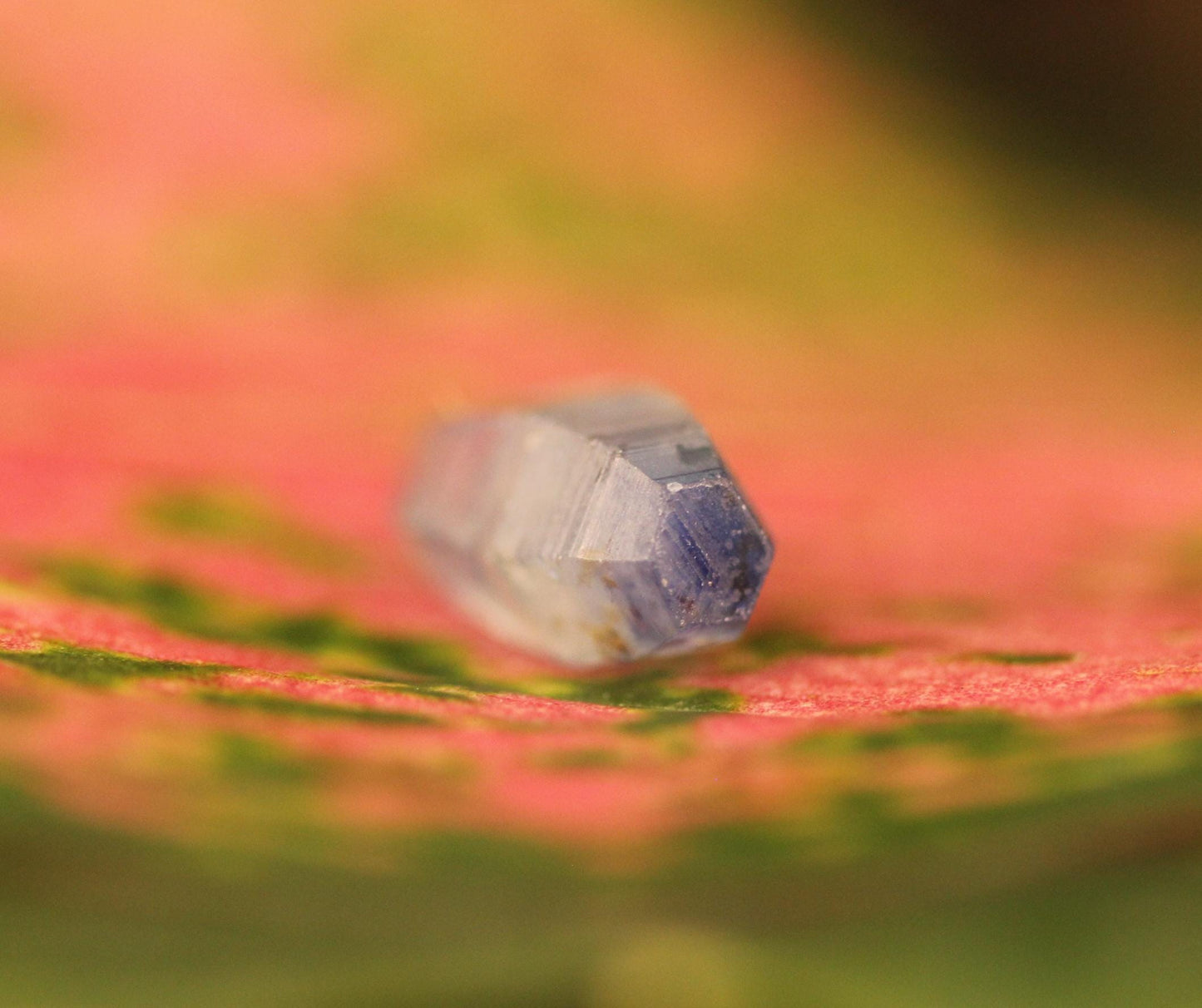 Beautiful Blue Sapphire Crystal (Corundum) with great transparency and luster, from Sri Lanka (Ceylon), 3.12cts 11.1mm, Doubly terminated