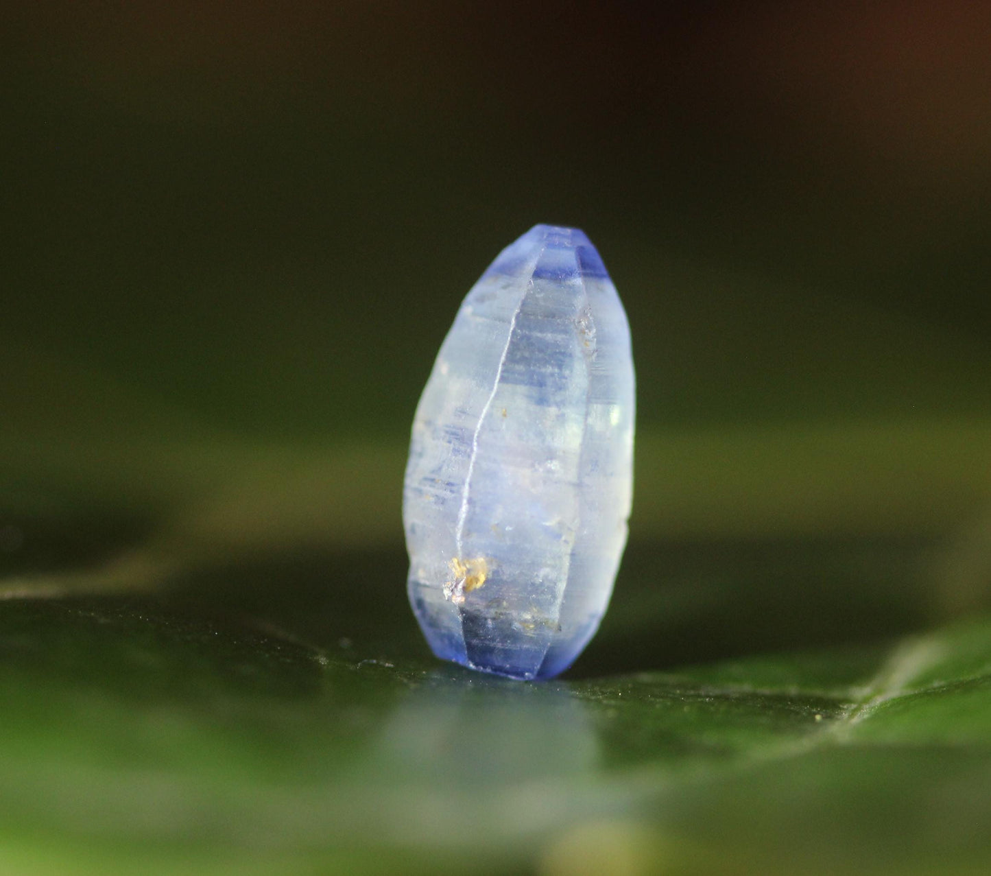 Beautiful Blue Sapphire Crystal (Corundum) with great transparency and luster, from Sri Lanka (Ceylon), 3.12cts 11.1mm, Doubly terminated