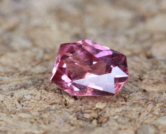 Pink Spinel from Sri Lanka, Natural Unheated Loose Gemstone, 0.98 carats, Unique Shape and cut, August Birthstone