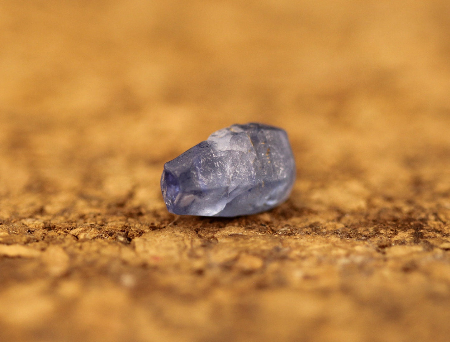 Blue Sapphire (Corundum) crystal from Sri Lanka (Ceylon). Doubly terminated crystal with a great color and a unique shape , 3.11 carats