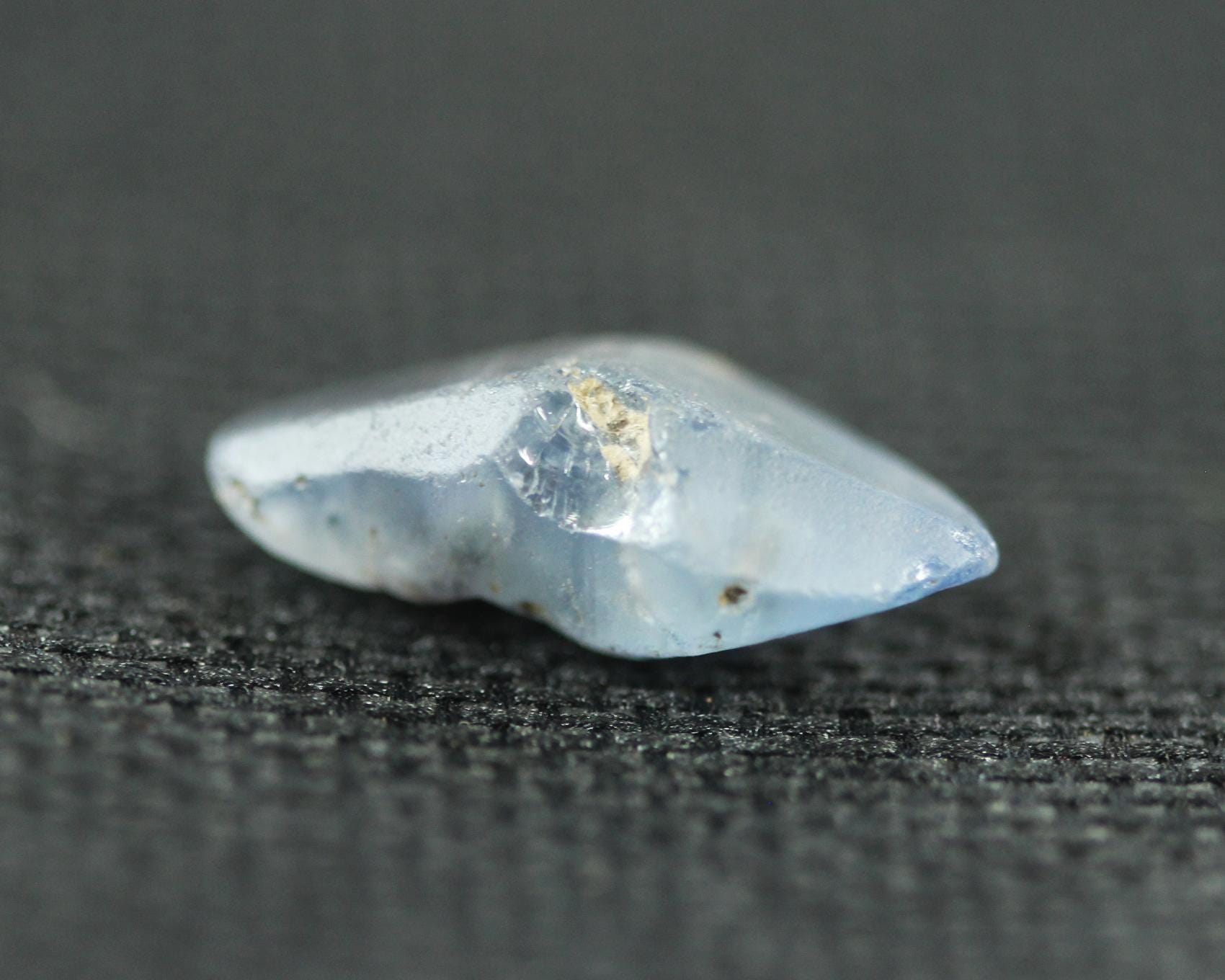 Blue Sapphire crystal (Corundum) with a really nice shape, from Sri Lanka , Doubly Terminated 6.86 carats 16.8 mm, September Birthstone