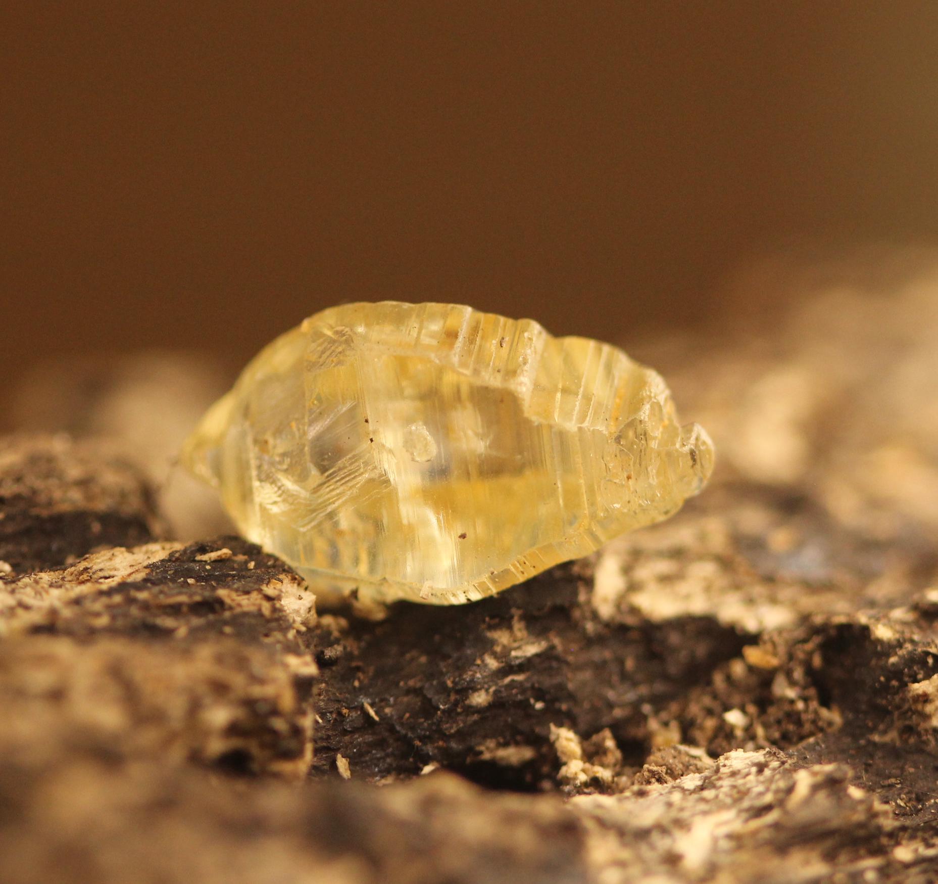 Beautiful Yellow Sapphire (Corundum) Record Keeper Crystal from Sri Lanka with Superb Transparency and Luster. 5.78 carats, 14.3 mm