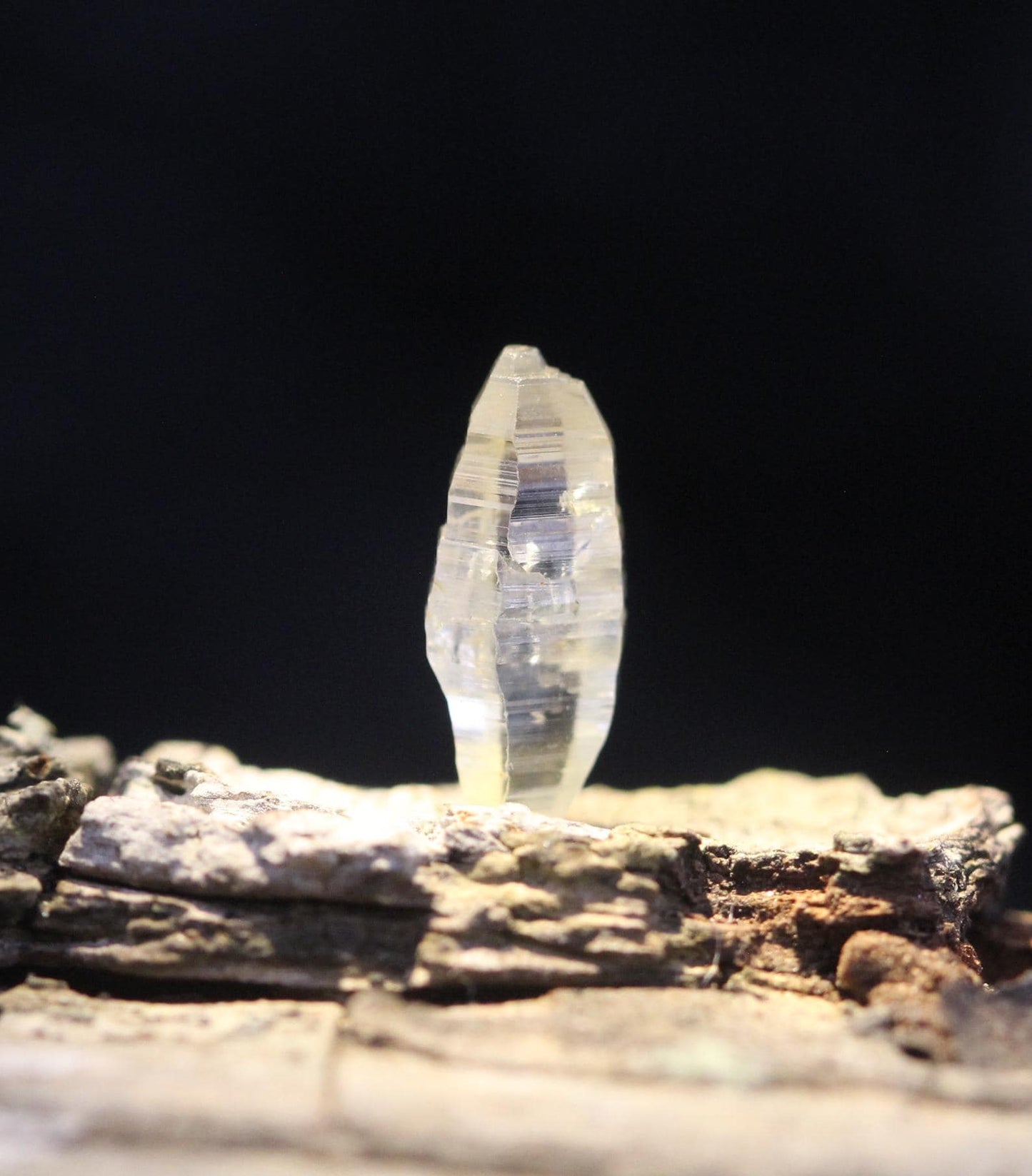 Beautiful Yellow Sapphire (Corundum) Record Keeper Crystal from Sri Lanka with Superb Shape, Transparency and Luster. 2.31 carats, 11.6 mm