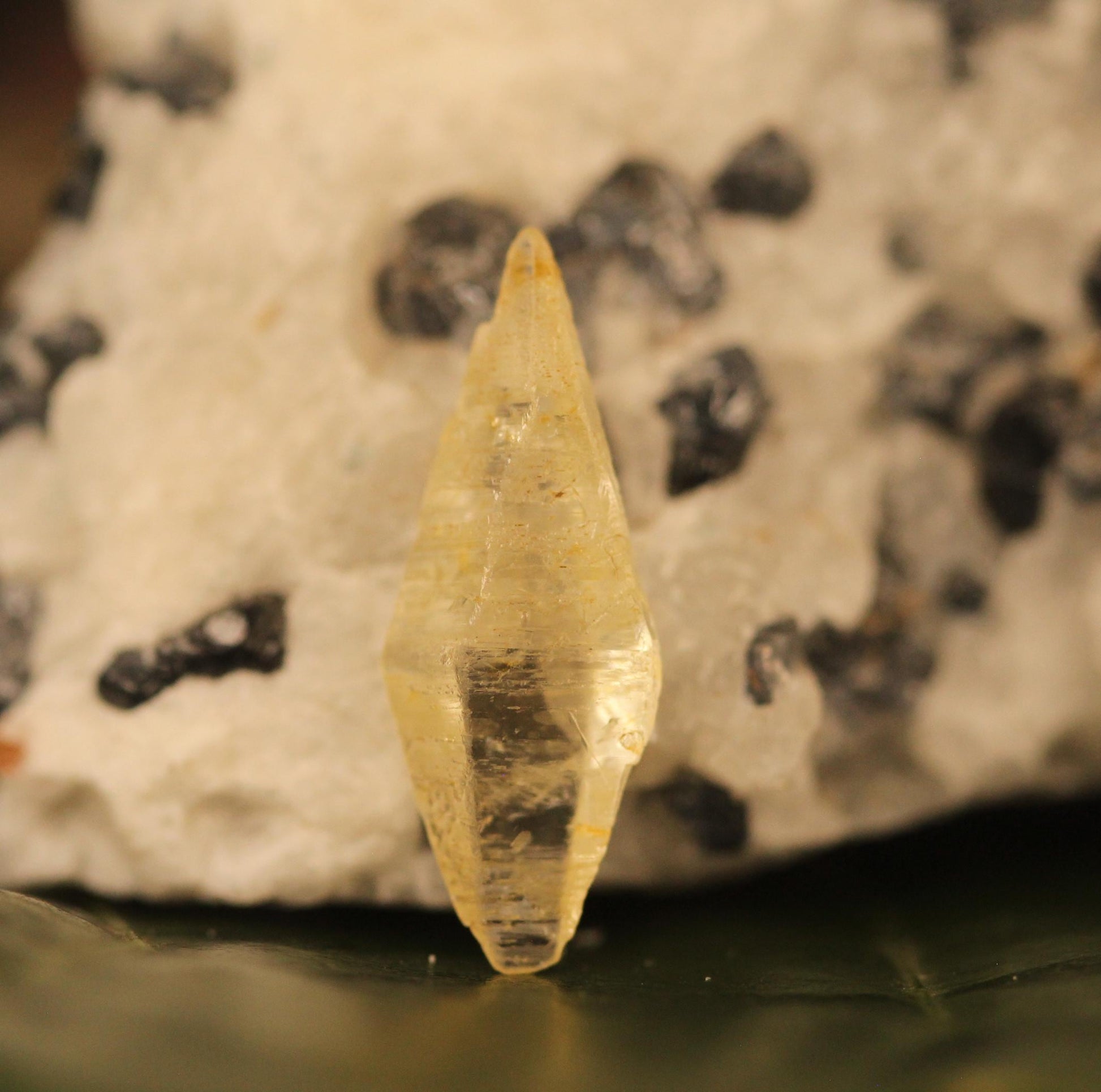 Perfect Yellow Sapphire (Corundum) Crystal from Sri Lanka with Superb Shape, Transparency and Luster. 3.17 carats, 19.0mm, Doubly Terminated
