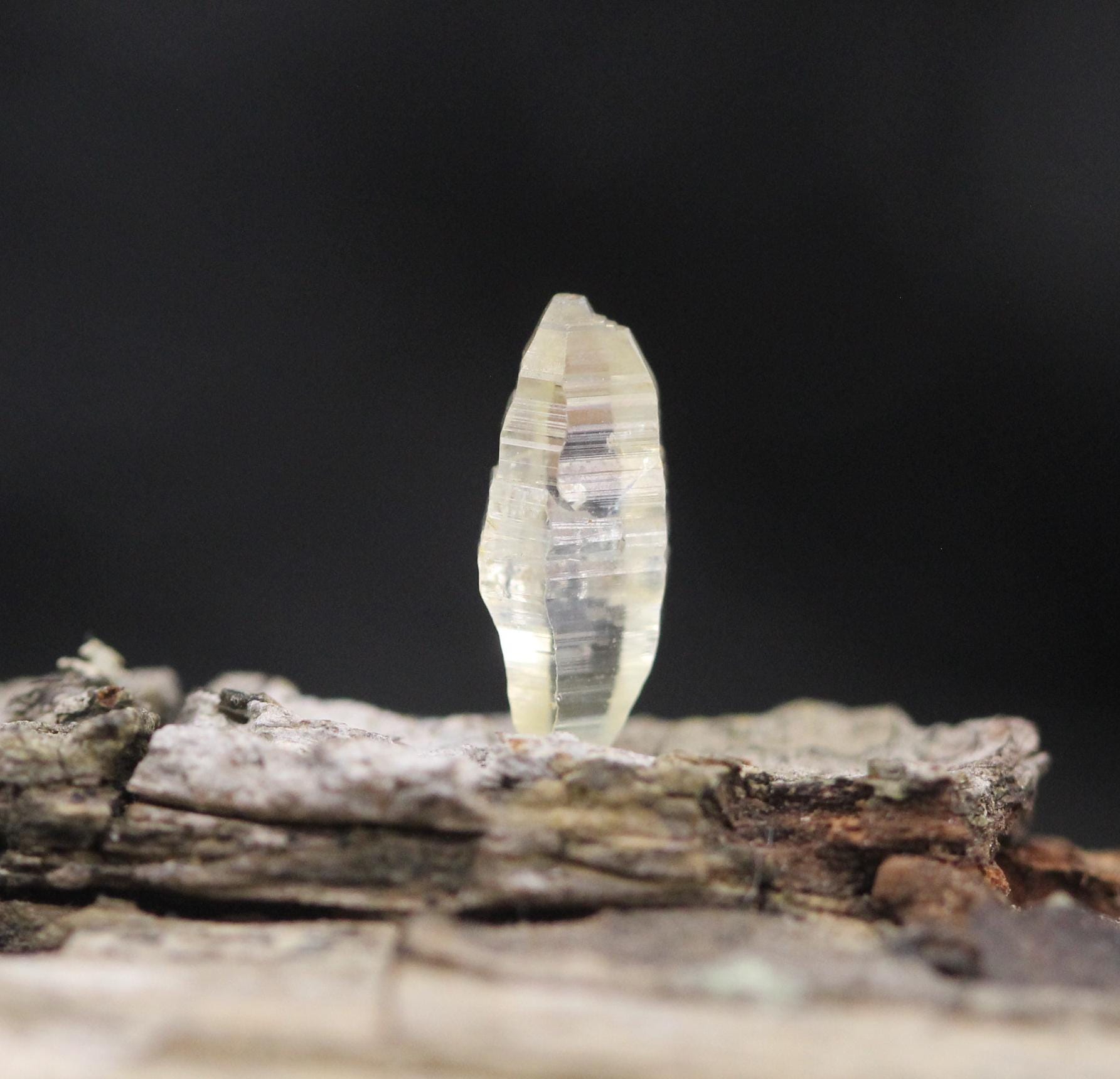 Beautiful Yellow Sapphire (Corundum) Record Keeper Crystal from Sri Lanka with Superb Shape, Transparency and Luster. 2.31 carats, 11.6 mm