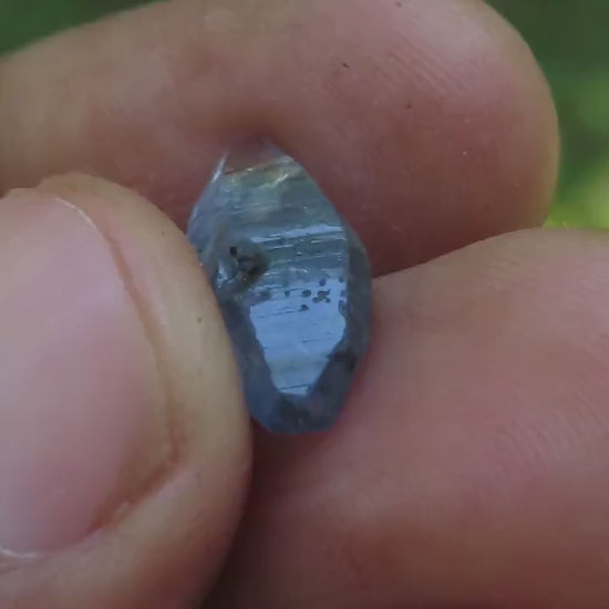Blue Sapphire  (Corundum) crystal from Sri Lanka (Ceylon) with a transparent body and great luster. Doubly Terminated, 3.32 carats, 13.4 mm