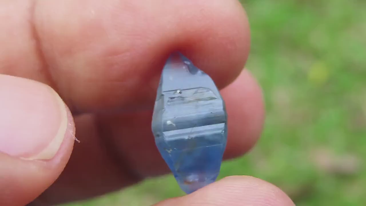 Great Blue Sapphire Crystal (Corundum) with High Luster and Transparency, from Sri Lanka ,4.63 carats 15.4 mm, September Birthstone